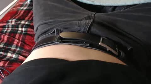 Snapshot of thejerk1974 chatting on 02-07-25, 11:34 Liam online show from 02-07-25, 11:34