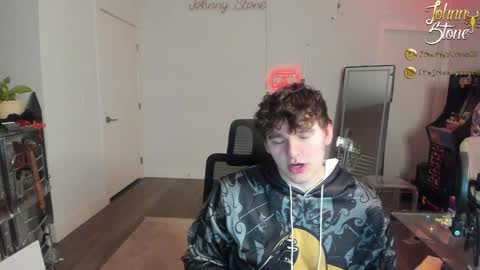 Snapshot of thejohnnystone chatting on 12-09-24, 02:13 Johnny Stone online show from 12-09-24, 02:13