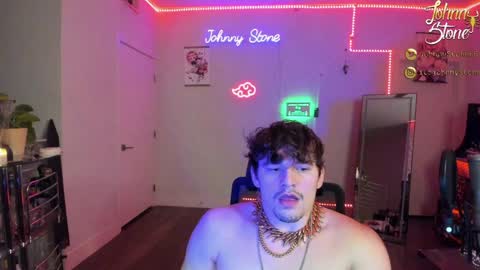 Snapshot of thejohnnystone chatting on 01-01-25, 04:29 Johnny Stone online show from 01-01-25, 04:29