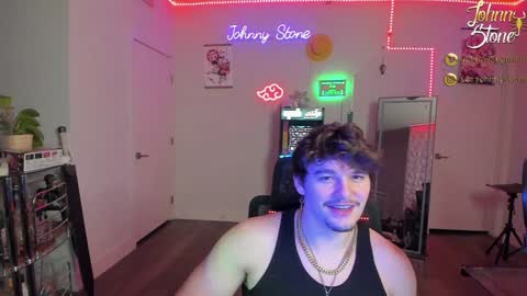 Snapshot of thejohnnystone chatting on 01-08-25, 01:11 Johnny Stone online show from 01-08-25, 01:11