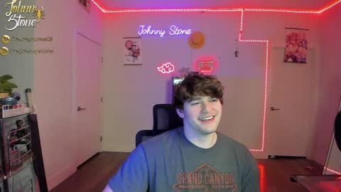 Snapshot of thejohnnystone chatting on 02-04-25, 01:13 Johnny Stone online show from 02-04-25, 01:13