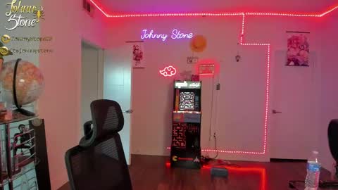 Snapshot of thejohnnystone chatting on 03-02-25, 01:15 Johnny Stone online show from 03-02-25, 01:15