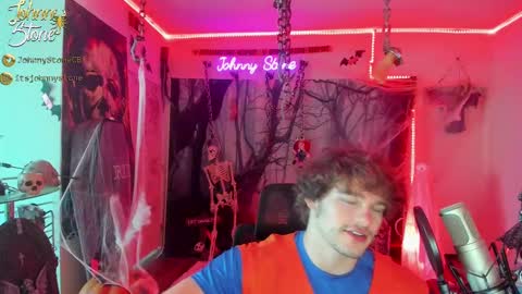Snapshot of thejohnnystone chatting on 10-05-25, 12:09 Johnny Stone online show from 10-05-25, 12:09