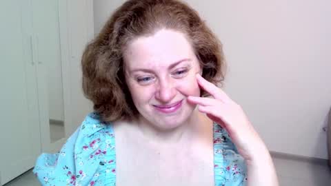 Ella online show from 02-27-25, 05:02