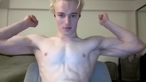 Snapshot of thelevimeyers chatting on 05-15-26, 04:41 thelevimeyers online show from 05-15-26, 04:41
