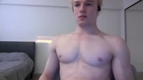 Snapshot of thelevimeyers chatting on 05-29-26, 02:09 thelevimeyers online show from 05-29-26, 02:09