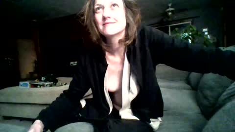 Snapshot of thelovecreep chatting on 02-14-25, 07:49 lovecreep online show from 02-14-25, 07:49