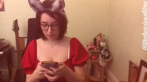 Snapshot of thelusciouslibra chatting on 04-05-26, 10:07 thelusciouslibra online show from 04-05-26, 10:07