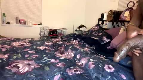 them1616 online show from 04-12-26, 03:33