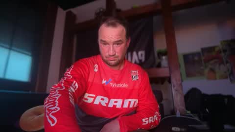 Snapshot of theman16cm chatting on 03-19-26, 05:33 theman16cm online show from 03-19-26, 05:33