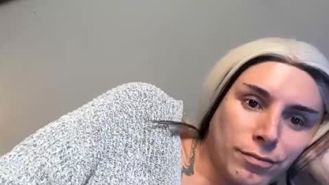 Lucy Lucy online show from 03-05-26, 07:54