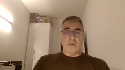 Snapshot of themohican chatting on 03-06-26, 08:27 Themohican online show from 03-06-26, 08:27