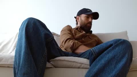 TheMonarchGoat online show from 12-04-25, 10:57