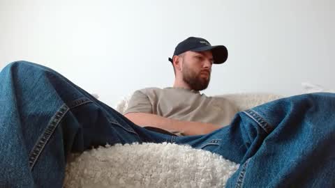 TheMonarchGoat online show from 04-07-26, 05:30