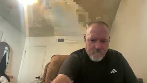 Snapshot of thenewganon chatting on 05-30-26, 06:49 thenewganon online show from 05-30-26, 06:49