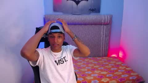 THEO online show from 03-22-26, 09:18