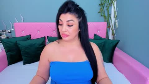 Snapshot of theonerosegoddes chatting on 11-04-25, 05:01 theonerosegoddes online show from 11-04-25, 05:01