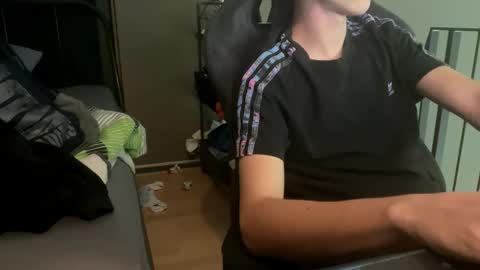 theothede19cm online show from 10-28-25, 01:47