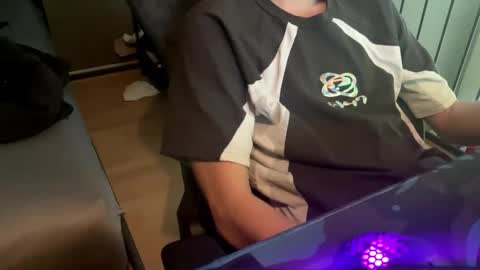 theothede19cm online show from 11-03-25, 09:10