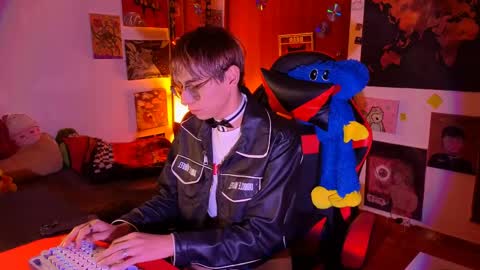 Matt independent model  online show from 04-12-26, 08:03