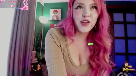 Snapshot of theprincess_rosee chatting on 10-28-25, 08:44 Rosie online show from 10-28-25, 08:44