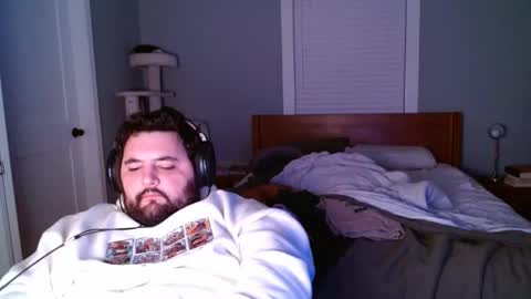 Snapshot of therayth chatting on 12-17-25, 03:56 therayth online show from 12-17-25, 03:56