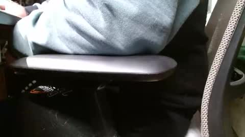 Snapshot of therayth chatting on 01-19-26, 03:54 therayth online show from 01-19-26, 03:54