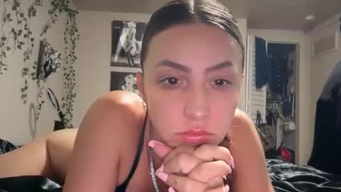 therealferrarii online show from 06-11-26, 03:48