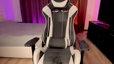 Snapshot of theresajhones chatting on 02-23-25, 01:02 Theresa online show from 02-23-25, 01:02