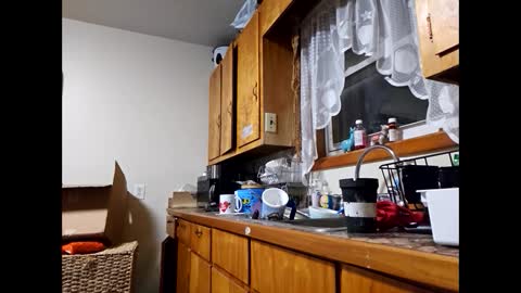 Snapshot of therizzler_1_of_1 chatting on 12-20-24, 12:38 therizzler_1_of_1 online show from 12-20-24, 12:38