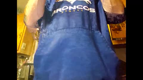 Snapshot of therizzler_1_of_1 chatting on 09-15-25, 04:01 therizzler_1_of_1 online show from 09-15-25, 04:01