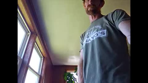 Snapshot of therizzler_1_of_1 chatting on 10-05-25, 05:44 therizzler_1_of_1 online show from 10-05-25, 05:44