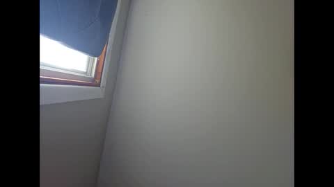 Snapshot of therizzler_1_of_1 chatting on 11-25-25, 09:04 therizzler_1_of_1 online show from 11-25-25, 09:04