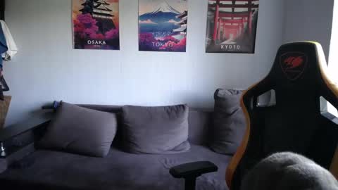 Snapshot of theroadtomars chatting on 05-06-26, 02:55 Nick online show from 05-06-26, 02:55