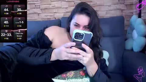 Snapshot of therosepetal chatting on 02-04-25, 09:49 therosepetal online show from 02-04-25, 09:49