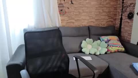 Snapshot of therosepetal chatting on 09-09-25, 08:36 therosepetal online show from 09-09-25, 08:36