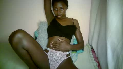 Snapshot of therry_heart chatting on 09-26-25, 02:59 hearty online show from 09-26-25, 02:59