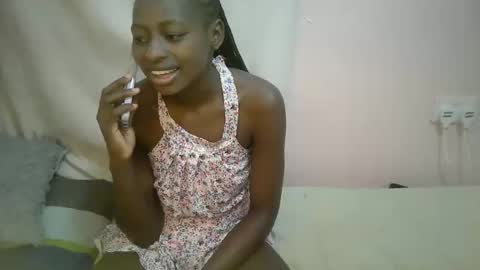 Snapshot of therry_heart chatting on 10-05-25, 07:01 hearty online show from 10-05-25, 07:01