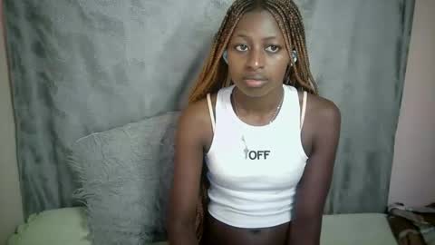 Snapshot of therry_heart chatting on 12-02-25, 09:47 hearty online show from 12-02-25, 09:47