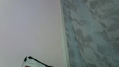 Snapshot of therry_heart chatting on 02-18-26, 08:54 hearty online show from 02-18-26, 08:54