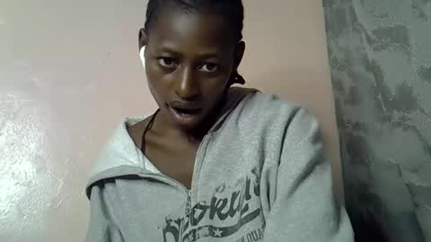 Snapshot of therry_heart chatting on 03-13-26, 04:08 hearty online show from 03-13-26, 04:08