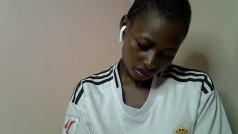 Snapshot of therry_heart chatting on 03-16-26, 06:34 hearty online show from 03-16-26, 06:34