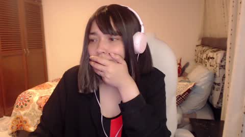 Snapshot of thetalkingbutt chatting on 01-04-25, 07:24 Mai online show from 01-04-25, 07:24