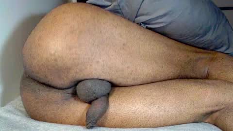 Snapshot of thetightestass14 chatting on 03-09-25, 05:22 thetightestass14 online show from 03-09-25, 05:22