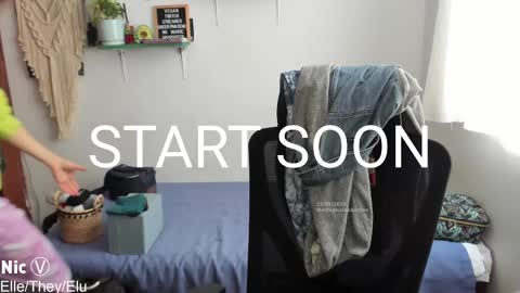 Nicole online show from 09-23-25, 01:36