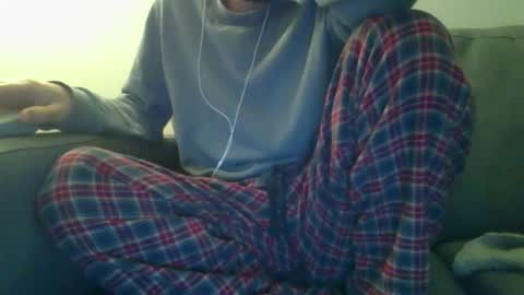 Scarf guy online show from 01-31-26, 07:23