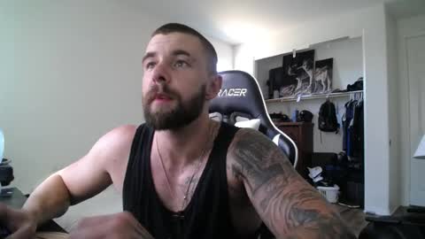 Snapshot of theufcfan_8181 chatting on 06-14-26, 11:29 troy online show from 06-14-26, 11:29