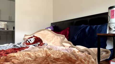 Snapshot of thevixensapphire chatting on 01-09-26, 03:59 Sapphire the Vixen online show from 01-09-26, 03:59