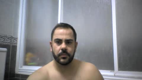 Snapshot of thevoxter chatting on 12-05-25, 09:29 victor online show from 12-05-25, 09:29