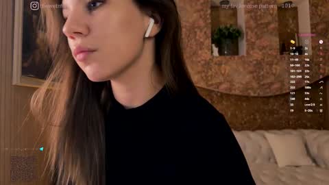 Snapshot of thewetmuse chatting on 11-05-25, 02:06 Grace Next broadcast - online show from 11-05-25, 02:06